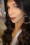 Roma Trav Thais Melo 388 32 39 396 foto selfie 35